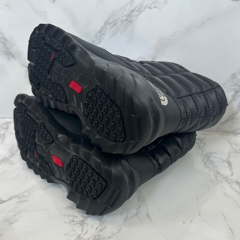 The North Face Women’s Thermoball Bootie - Picture 11 of 12